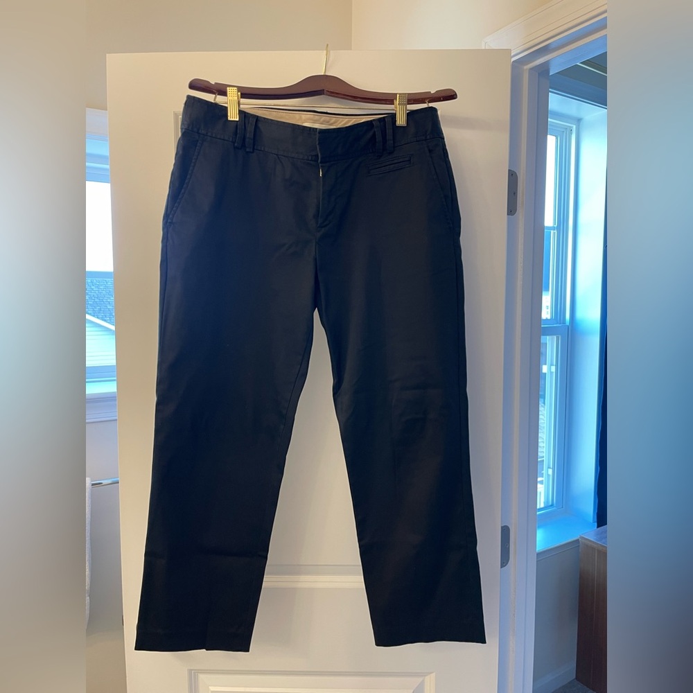 Banana Republic Black Capri/Ankle pants Size 10 Used